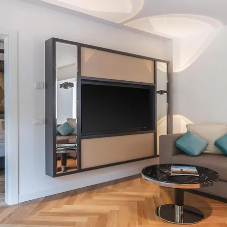 Palm Loggias * מראנו