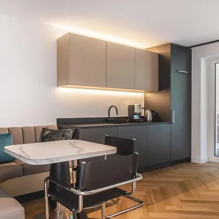 Palm Loggias * Merano