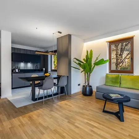 Palm Loggias * Meran