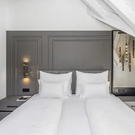 Apartment Palm Loggias