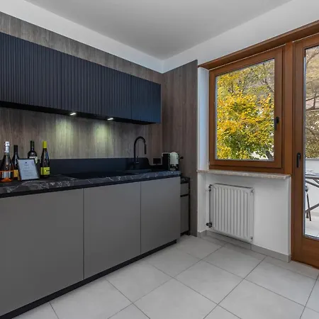 Palm Loggias מראנו