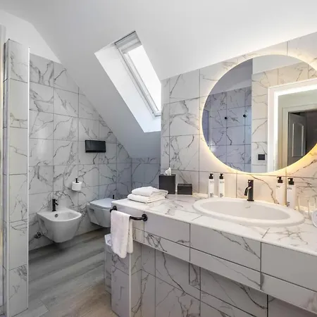 Palm Loggias * מראנו