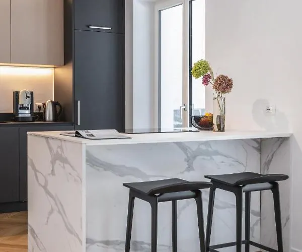 Palm Loggias Apartment