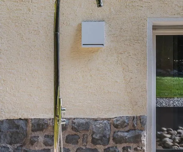 Palm Loggias 梅拉诺