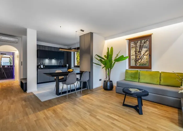 Palm Loggias * Merano