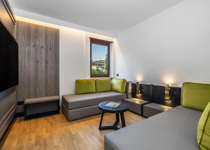 Palm Loggias Apartment